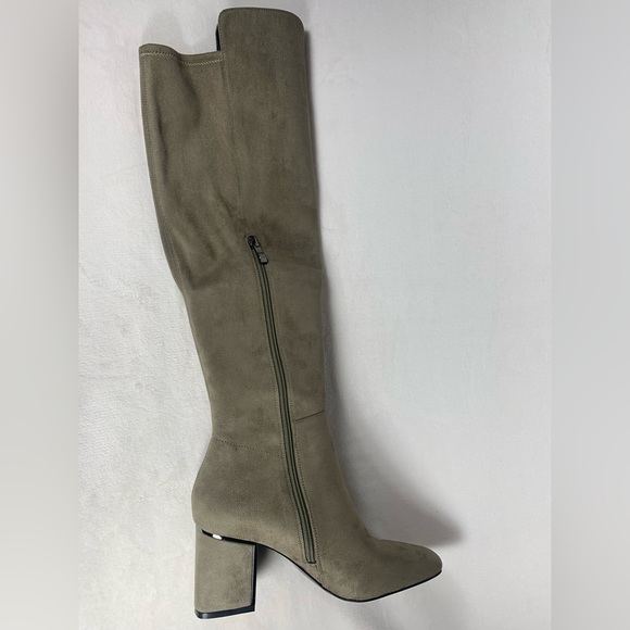 NEW DKNY Women's Cilli Microsuede Block Heel Knee-high Boot Beige Size 8.5M - Picture 14 of 16